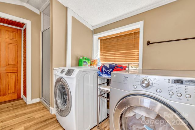 3760 Pisgah Drive, Canton, NC 28716