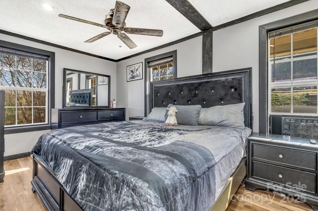 3760 Pisgah Drive, Canton, NC 28716