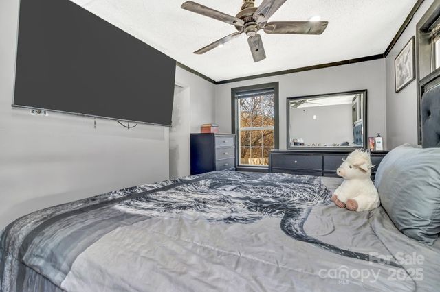 3760 Pisgah Drive, Canton, NC 28716