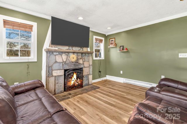 3760 Pisgah Drive, Canton, NC 28716