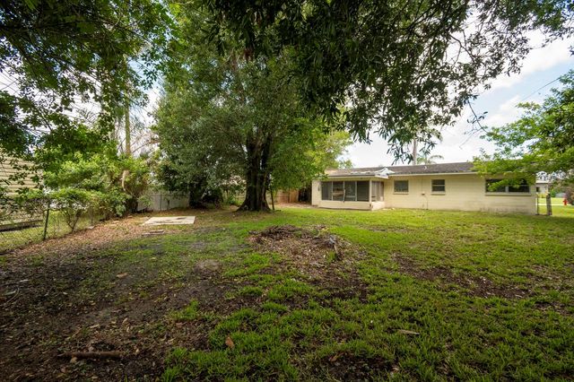 770 Lomas Street, Port St. Lucie, FL 34952