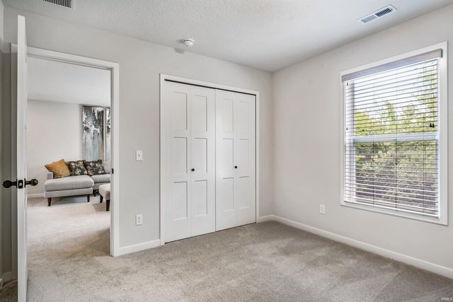 14201 Verona Lakes Passage, Fort Wayne, IN 46814