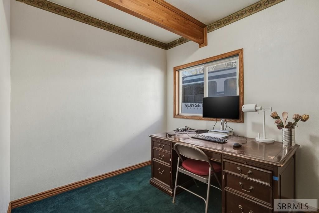 Image 11 of property listing at 1240 S Alameda Avenue, Idaho Falls, ID 83401