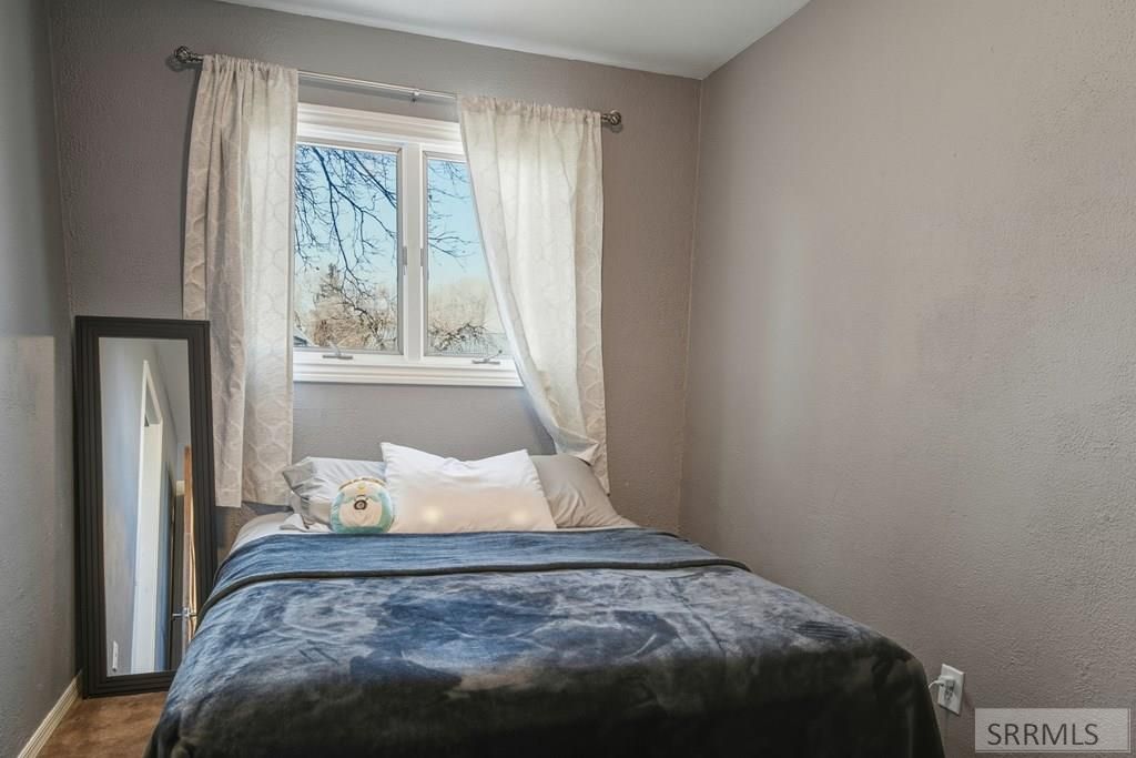 Image 13 of property listing at 1240 S Alameda Avenue, Idaho Falls, ID 83401