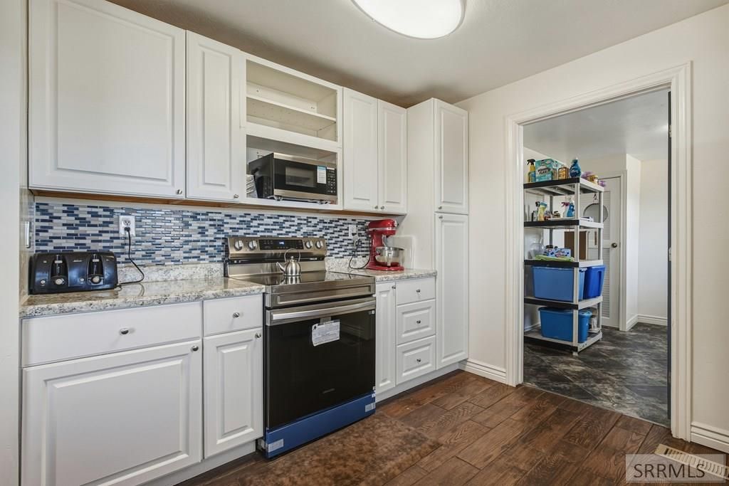 Image 8 of property listing at 1240 S Alameda Avenue, Idaho Falls, ID 83401