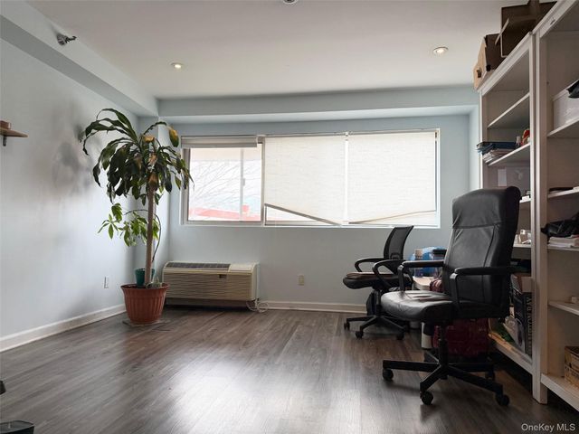 88 Cuttermill Road 308, Great Neck, NY 11021