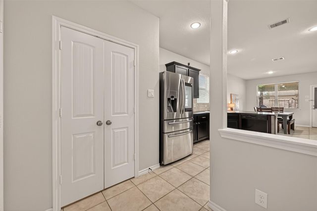9115 Eldorado Glen Drive, Humble, TX 77338