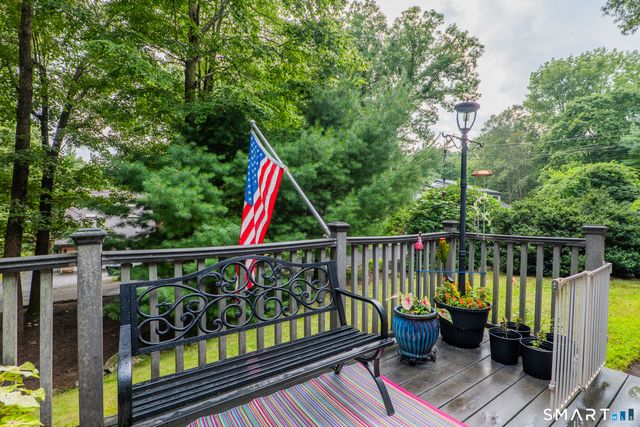 19 Vidich Lane, Naugatuck, CT 06770