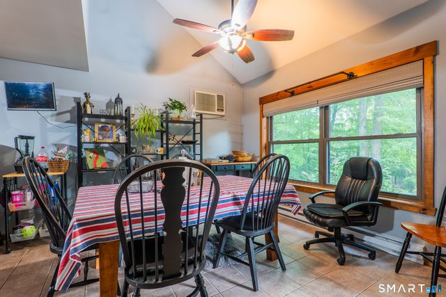 19 Vidich Lane, Naugatuck, CT 06770