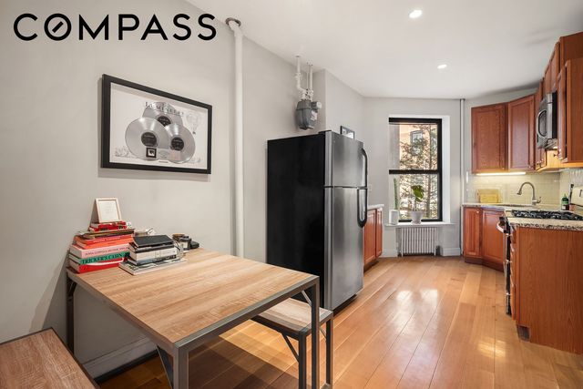 19 Clifford Place, New York City, NY 11222
