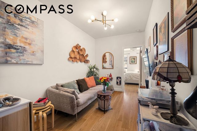 19 Clifford Place, New York City, NY 11222