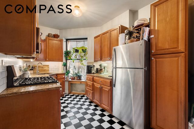 19 Clifford Place, New York City, NY 11222