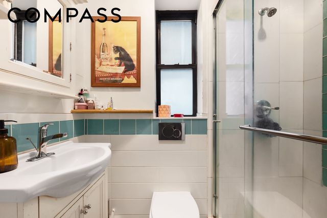 19 Clifford Place, New York City, NY 11222