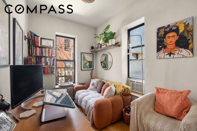 19 Clifford Place, New York City, NY 11222