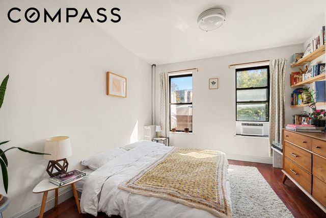 19 Clifford Place, New York City, NY 11222