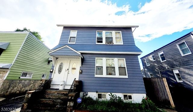 87 Bedford St, East Orange City, NJ 07018