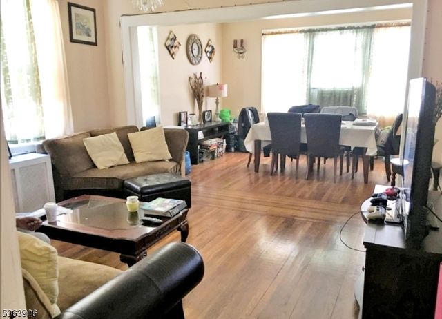 87 Bedford St, East Orange City, NJ 07018