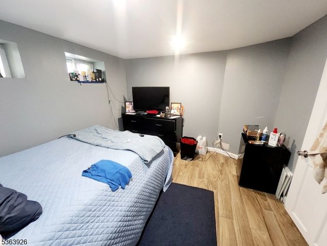 87 Bedford St, East Orange City, NJ 07018