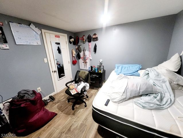 87 Bedford St, East Orange City, NJ 07018