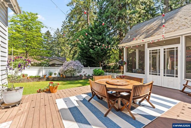 3700 NW Roosevelt Dr, Corvallis, OR 97330