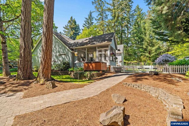 3700 NW Roosevelt Dr, Corvallis, OR 97330