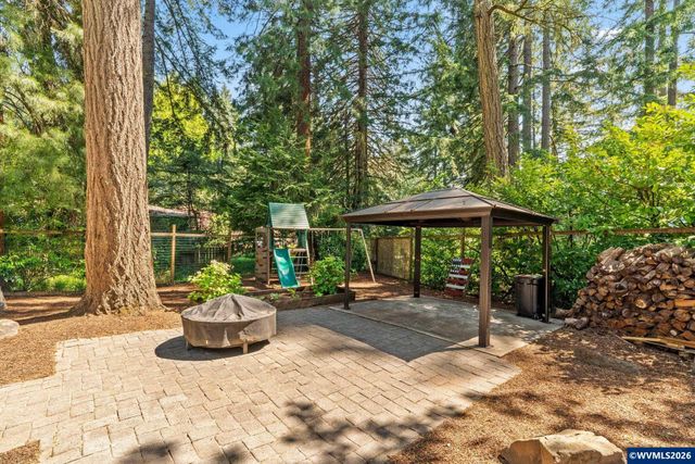 3700 NW Roosevelt Dr, Corvallis, OR 97330