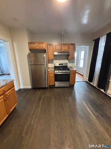 2395 Main Street Second Floor, Bridgeport, CT 06606