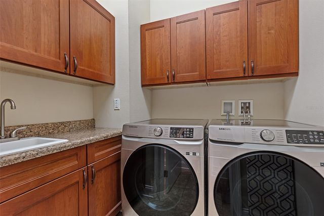 2 HUMMING BIRD CIRCLE, Bunnell, FL 32110