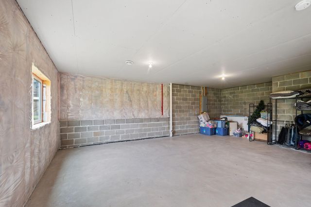 16627 Xeon Street NW, Andover, MN 55304