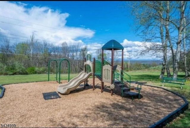 125 Riva Dr, Mansfield Twp., NJ 07840