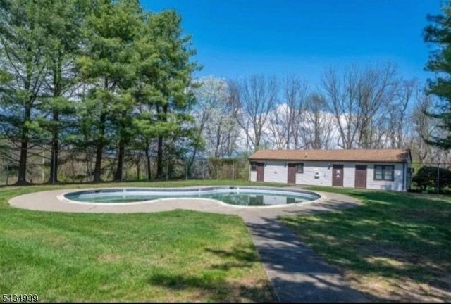 125 Riva Dr, Mansfield Twp., NJ 07840