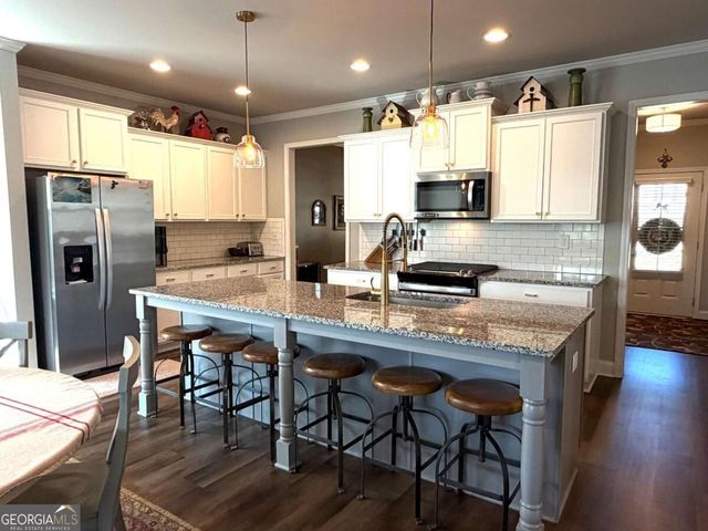 4017 Windsor Trail, Gainesville, GA 30506