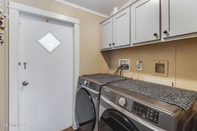 45 Melvin Road, Perkinston, MS 39573