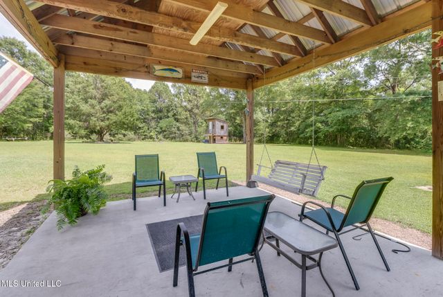 45 Melvin Road, Perkinston, MS 39573
