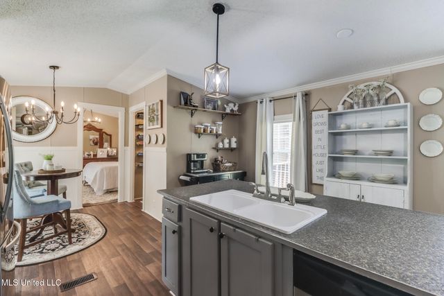 45 Melvin Road, Perkinston, MS 39573