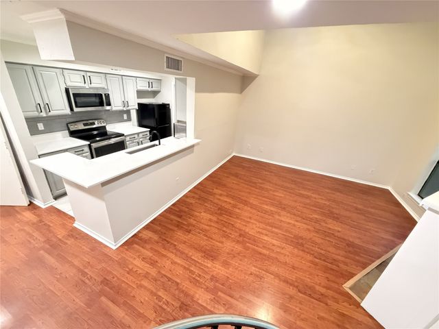 5840 Spring Valley Road 602, Dallas, TX 75054