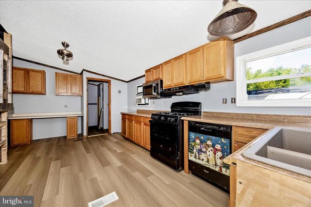 16218 MCGREGOR DR, Hagerstown, MD 21740