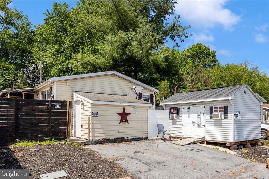 16218 MCGREGOR DR, Hagerstown, MD 21740