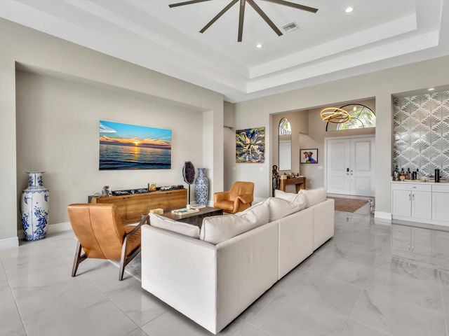 16732 Strasbourg Lane, Delray Beach, FL 33446