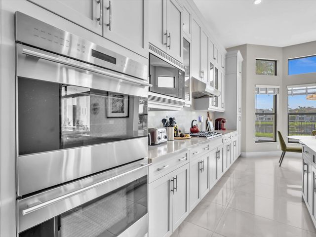 16732 Strasbourg Lane, Delray Beach, FL 33446