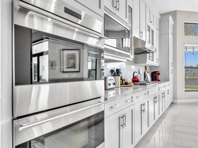 16732 Strasbourg Lane, Delray Beach, FL 33446