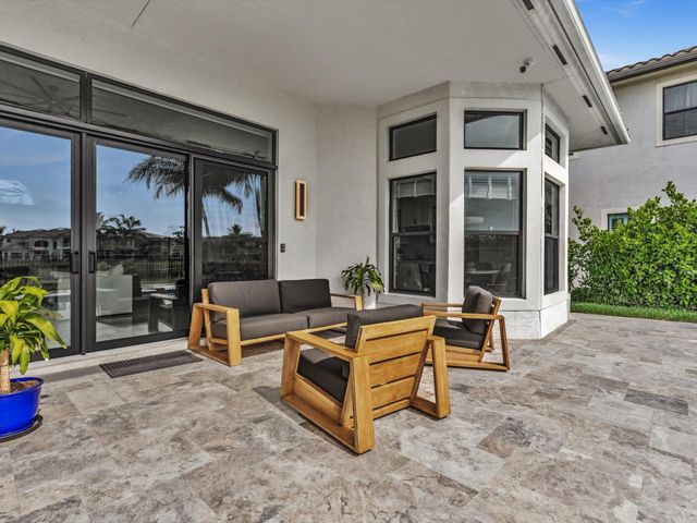 16732 Strasbourg Lane, Delray Beach, FL 33446