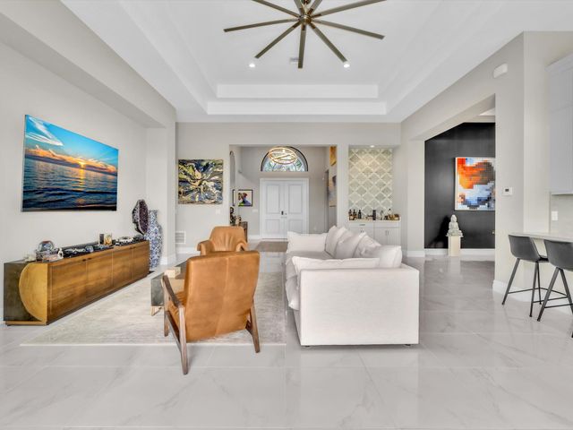 16732 Strasbourg Lane, Delray Beach, FL 33446
