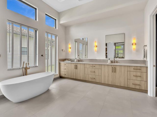 16732 Strasbourg Lane, Delray Beach, FL 33446