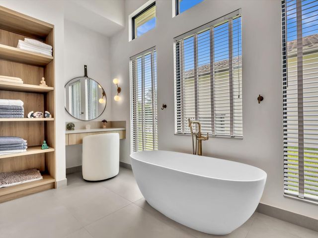16732 Strasbourg Lane, Delray Beach, FL 33446