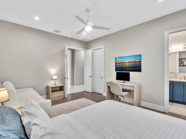 16732 Strasbourg Lane, Delray Beach, FL 33446