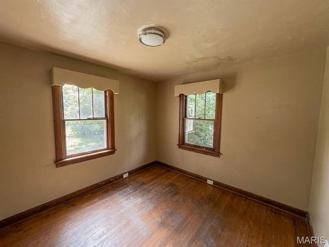 2618 Avie Drive, Jennings, MO 63136