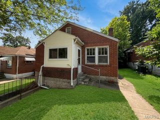 2618 Avie Drive, Jennings, MO 63136