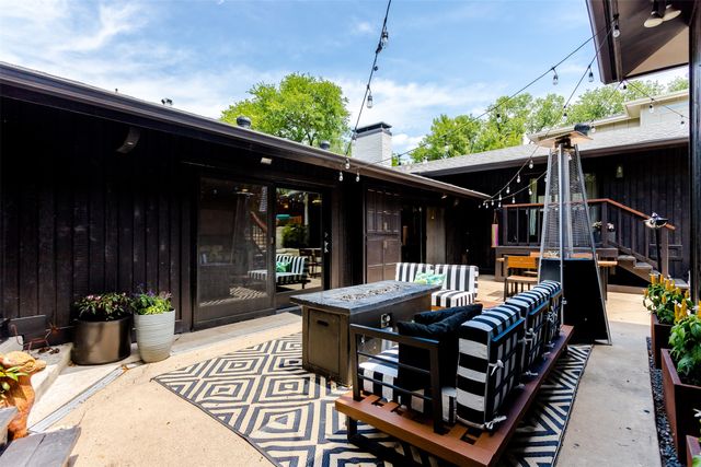 9744 Wisterwood Drive, Dallas, TX 75238