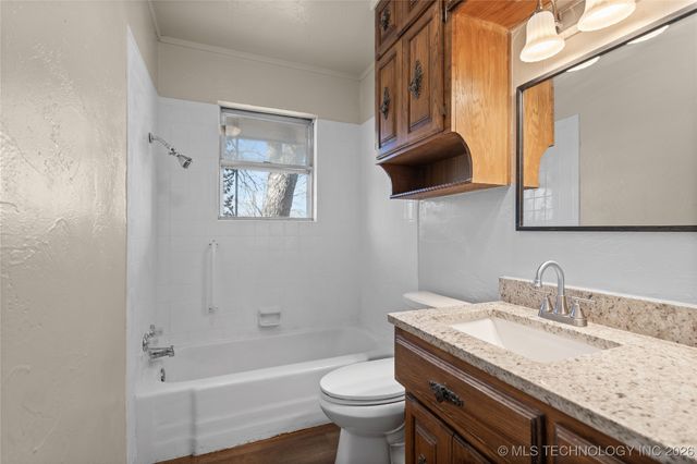 196 Frances Street, Healdton, OK 73438